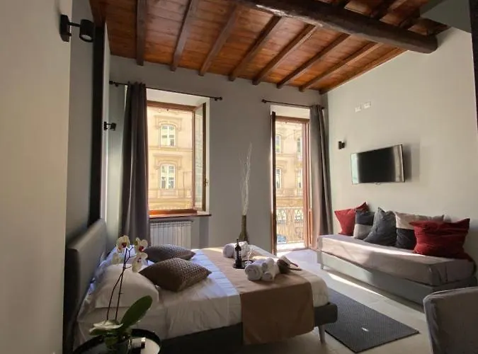 Soha Piazza Di Spagna Boutique 4* Рим