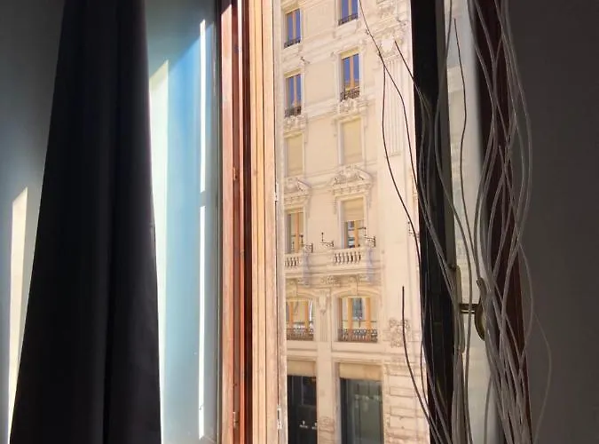Soha Piazza Di Spagna Boutique Гостевой дом Рим