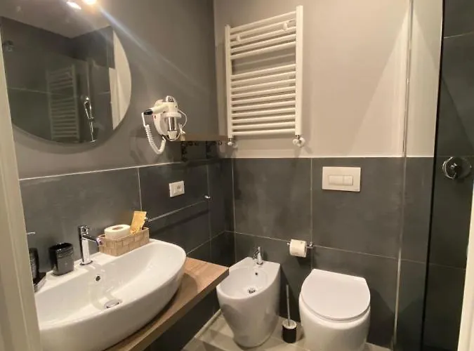 Soha Piazza Di Spagna Boutique Гостевой дом
