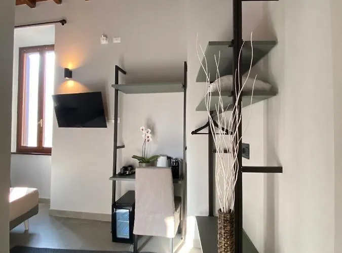 Soha Piazza Di Spagna Boutique 4* Рим