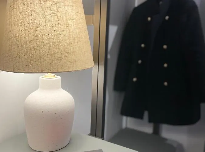 Soha Piazza Di Spagna Boutique 4* Рим