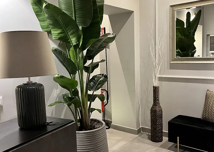 Soha Piazza Di Spagna Boutique Рим