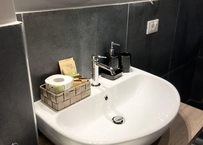 Soha Piazza Di Spagna Boutique Гостевой дом