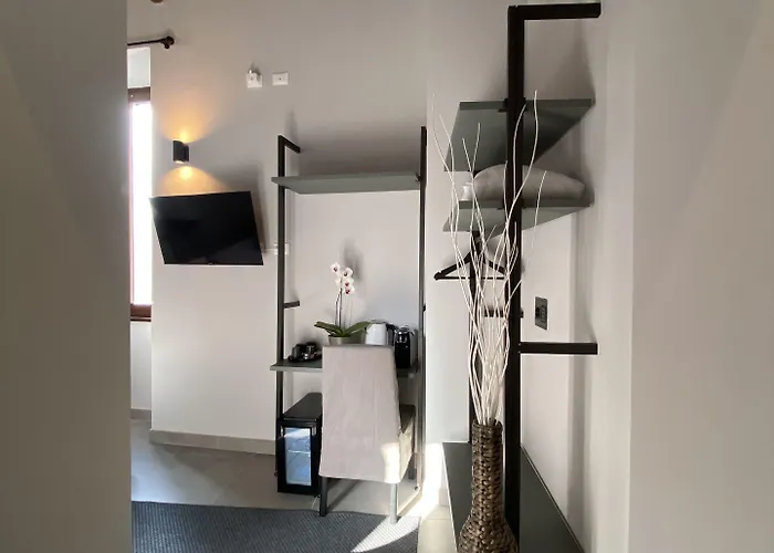 Гостевой дом Soha Piazza Di Spagna Boutique 4*