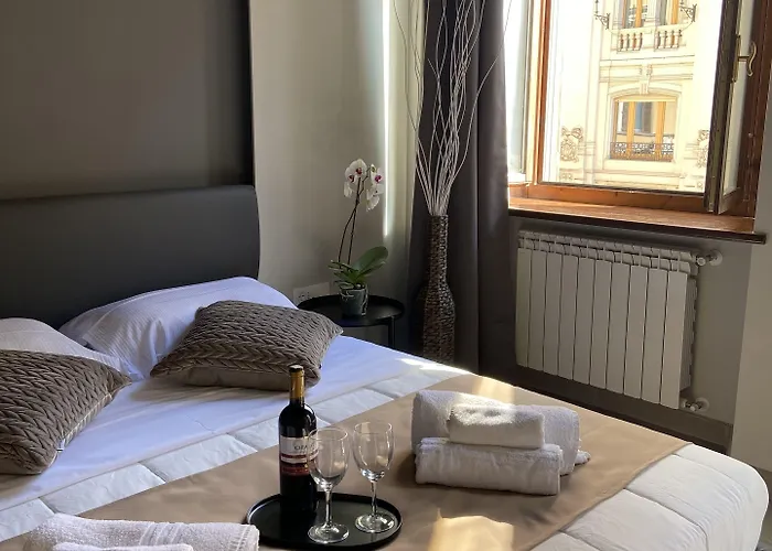 בית הארחה Soha Piazza Di Spagna Boutique רומא